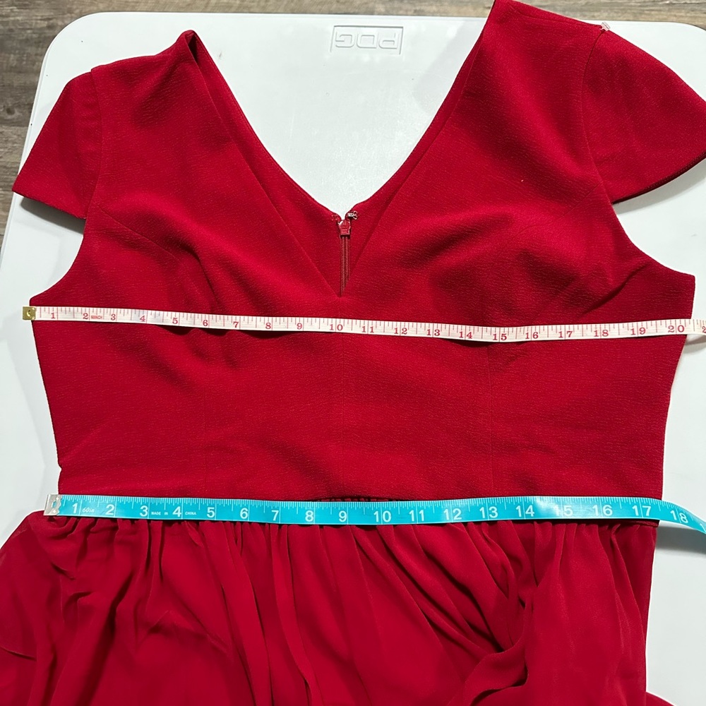 Dress the Population Red V‑Neck Cap Sleeve Midi Dress - Picture 8 of 9